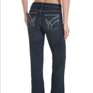 Wrangler Q-Baby dark wash jeans